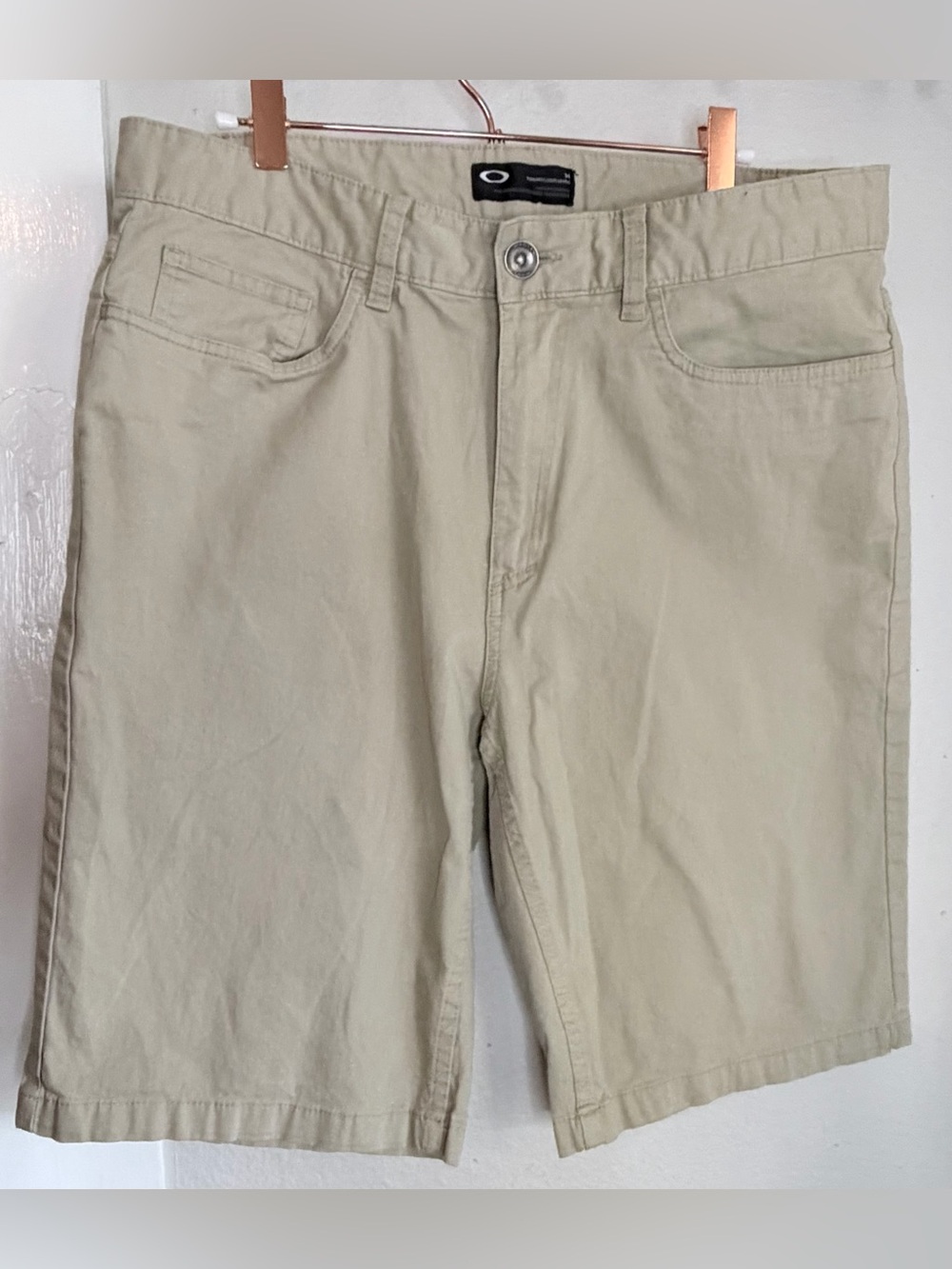 Oakley Beige Chino Flat Front Shorts Size 34